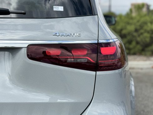 New 2026 Mercedes-Benz GLS 580 4MATIC image 12