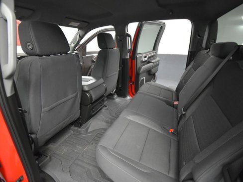 Used 2024 GMC Sierra 2500 SLE image 33