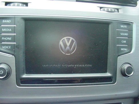 Used 2017 Volkswagen Golf Wolfsburg Edition image 16