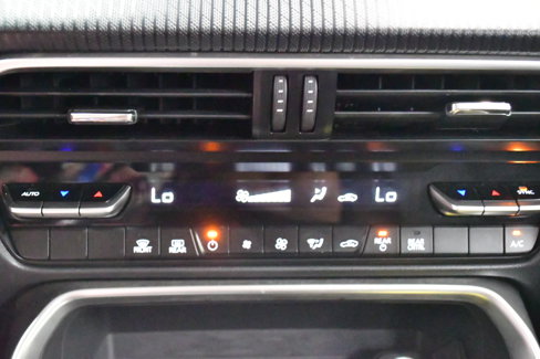 Used 2024 MAZDA CX-90 3.3 Turbo w/ Select Package image 28