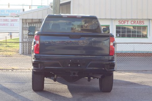 Used 2022 Chevrolet Silverado 2500 Custom w/ Custom Value Package image 6