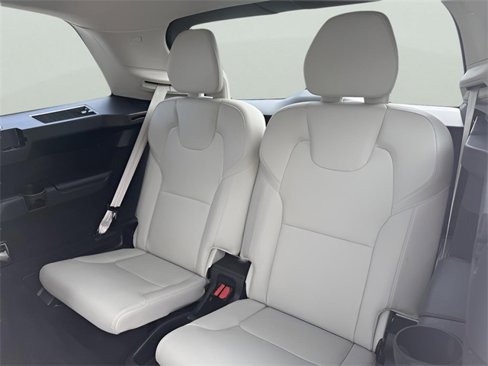 Used 2022 Volvo XC90 T8 Inscription Expression w/ Climate Package image 22