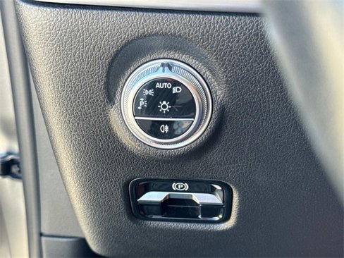 Used 2022 Mercedes-Benz C 300 Sedan image 27