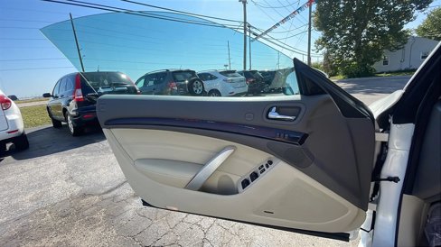Used 2014 INFINITI Q60 Convertible w/ Premium Package image 16