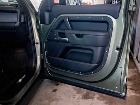 New 2025 Land Rover Defender 110 X image 44