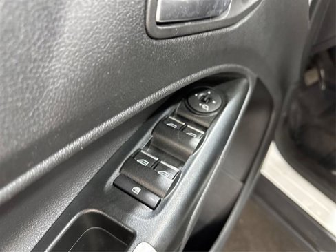 Used 2018 Ford Transit Connect XLT image 32