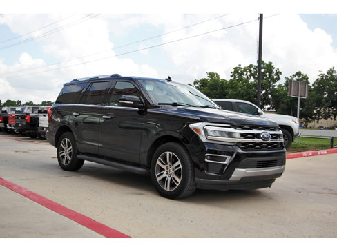Used 2024 Ford Expedition Limited image 2