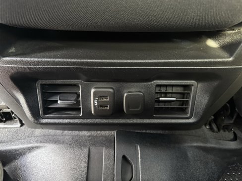 Used 2023 Chevrolet Silverado 2500 LT image 29