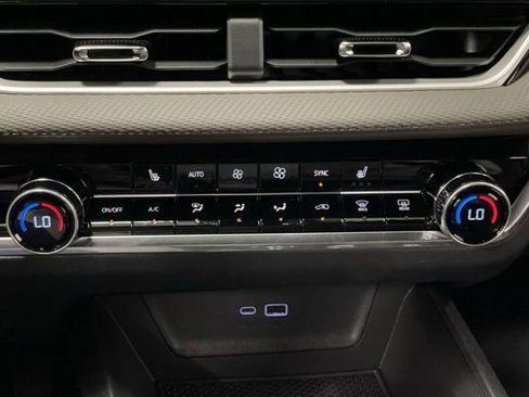 New 2026 Chevrolet Equinox LT w/ Convenience Package II image 20