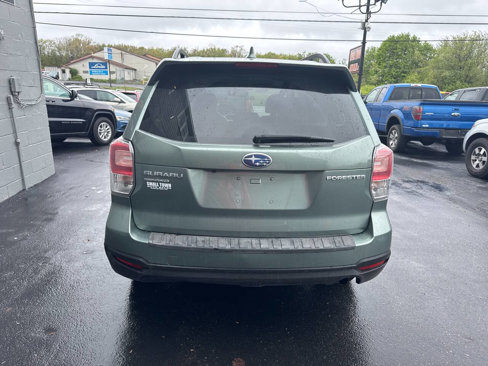 Used 2018 Subaru Forester 2.5i Premium w/ All-Weather Package image 7