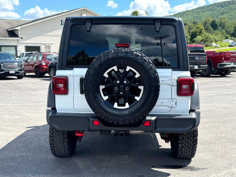 Used 2025 Jeep Wrangler Unlimited Rubicon image 6