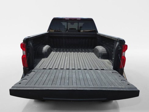 Used 2022 Chevrolet Silverado 1500 High Country w/ Technology Package image 9