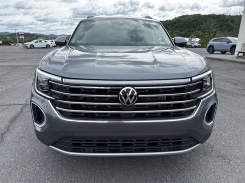 New 2025 Volkswagen Atlas SE image 2