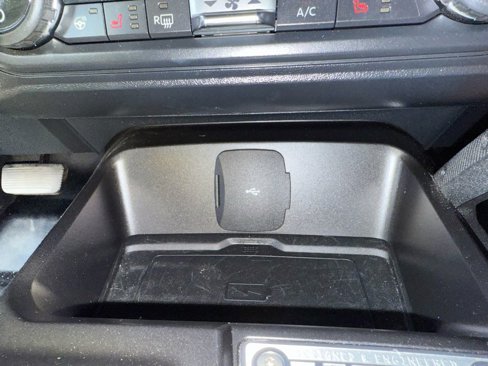Used 2021 Ford Bronco Badlands image 27