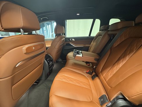 New 2026 BMW X7 xDrive40i w/ Executive Package image 18