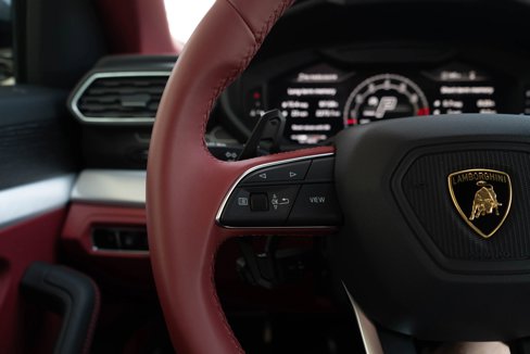 Used 2024 Lamborghini Urus S image 39