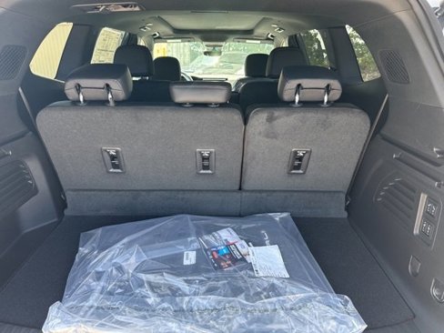 New 2026 GMC Acadia Denali w/ LPO, Floor Liner Package image 12