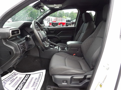 Used 2024 Toyota Tacoma SR image 17