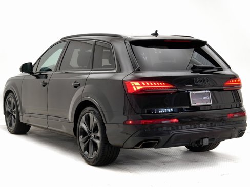 Certified 2025 Audi Q7 3.0T Prestige image 34