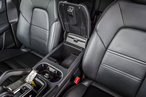 Used 2021 Porsche Cayenne image 45