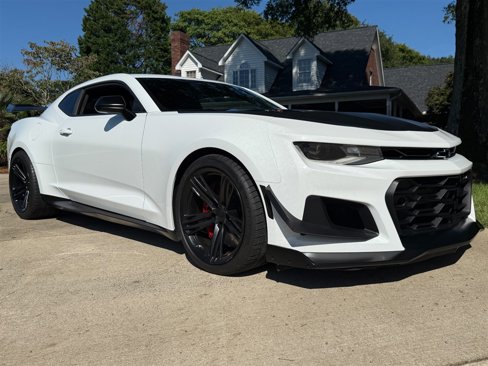 Used 2018 Chevrolet Camaro ZL1 image 28