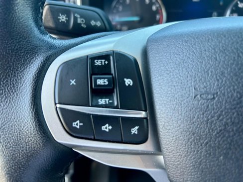 Used 2021 Ford Explorer XLT w/ Equipment Group 202A image 26