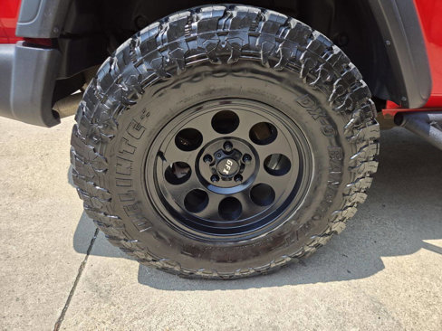 Used 2020 Jeep Wrangler Sport image 17