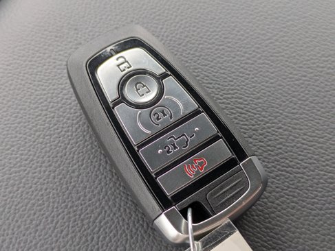 New 2025 Ford F250 Lariat w/ Lariat Ultimate Package image 33