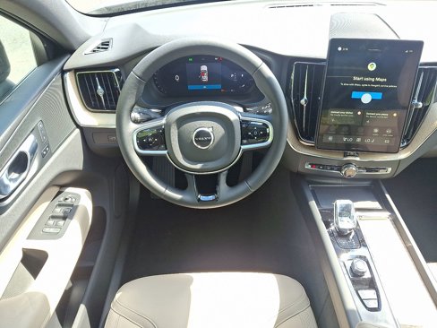 New 2026 Volvo XC60 B5 Core w/ Climate Package image 9