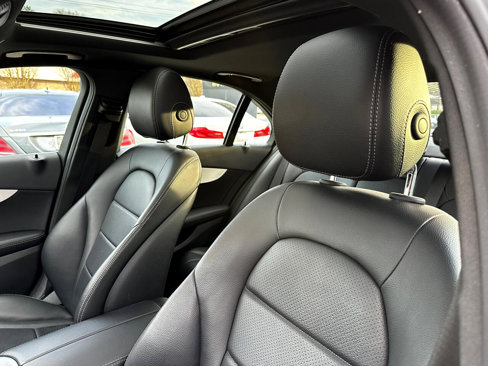 Used 2019 Mercedes-Benz C 300 Sedan image 17