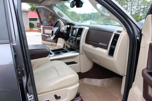 Used 2014 RAM 2500 Laramie w/ Convenience Group image 23