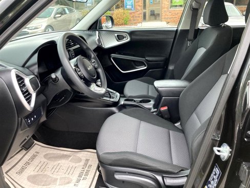Used 2024 Kia Soul LX w/ Option Group 015 image 10