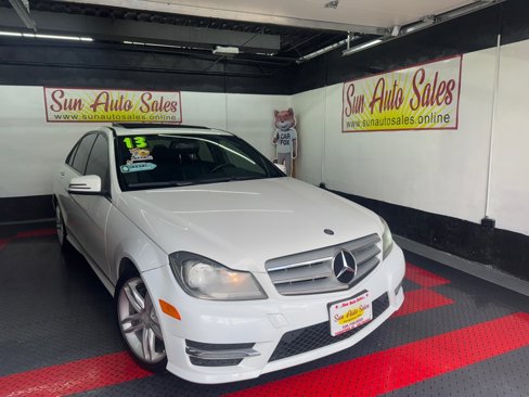 Used 2013 Mercedes-Benz C 300 4MATIC Sedan image 11