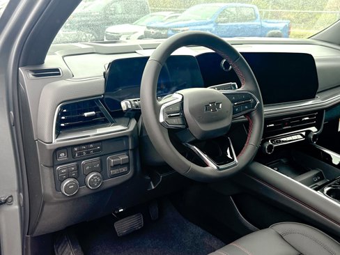 New 2026 Chevrolet Suburban RST image 17
