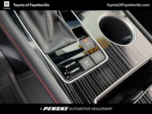 Certified 2025 Toyota Sienna XSE image 36