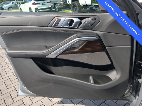 Used 2024 BMW X6 xDrive40i w/ Premium Package image 32