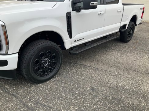Used 2025 Ford F350 Lariat w/ Black Appearance Package image 18