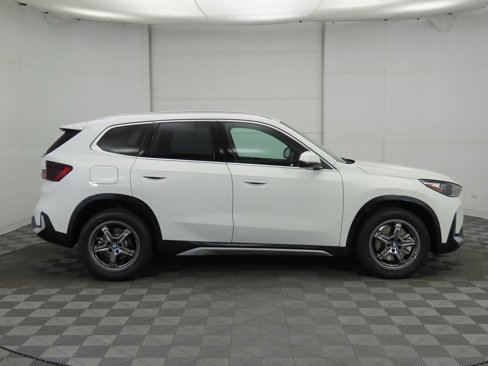 Used 2025 BMW X1 xDrive28i w/ Technology Package image 5