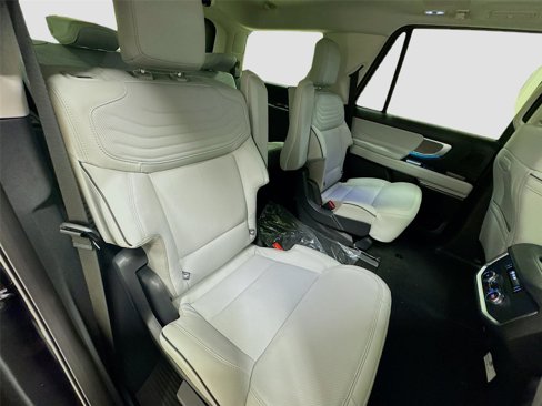 New 2025 Ford Expedition Platinum image 29