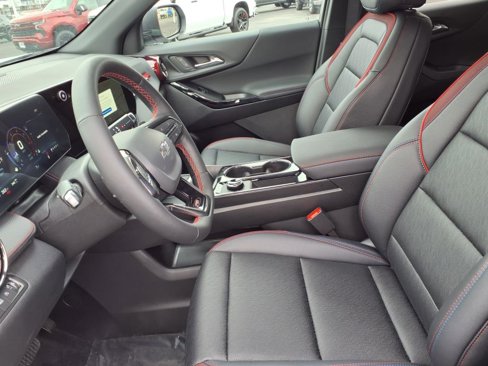 New 2026 Chevrolet Equinox RS w/ LPO, Floor Liner Package image 11
