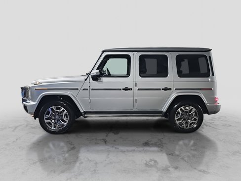 Used 2025 Mercedes-Benz G 550 image 9