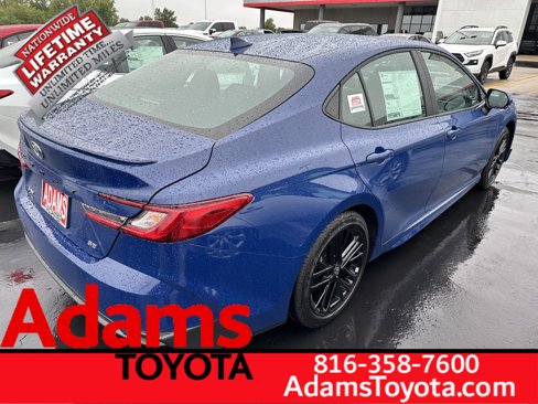 New 2026 Toyota Camry SE image 2