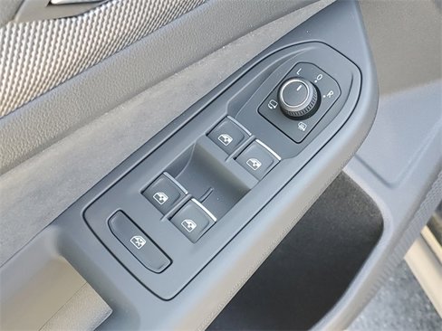 New 2025 Volkswagen GTI S image 9