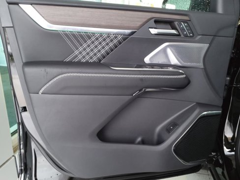 New 2024 GMC Acadia Denali w/ Super Cruise Package image 19