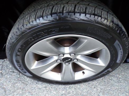 Used 2016 Dodge Challenger SXT image 39