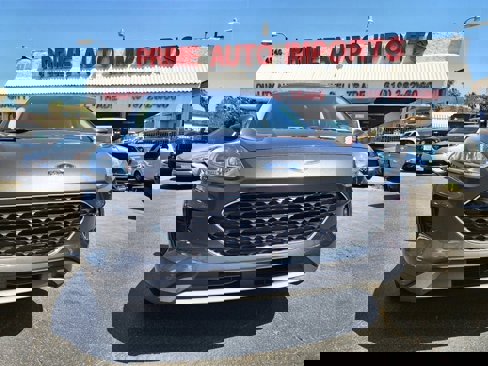 Used 2020 Ford Escape SE image 16