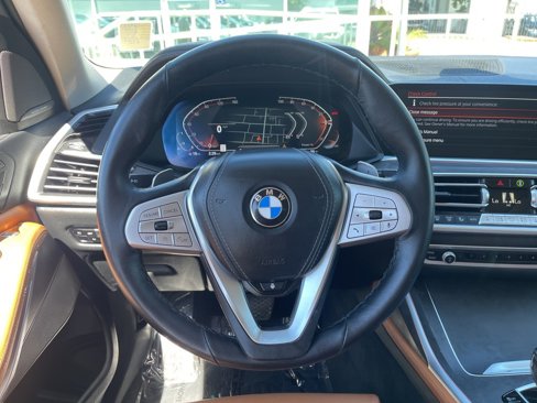 Used 2022 BMW X7 xDrive40i w/ Premium Package image 17