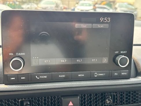 Used 2025 Honda CR-V LX image 9