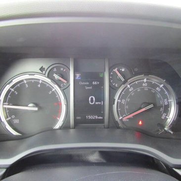 Used 2024 Toyota 4Runner TRD Off-Road image 10