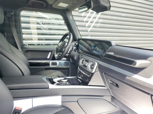 Used 2023 Mercedes-Benz G 550 image 18